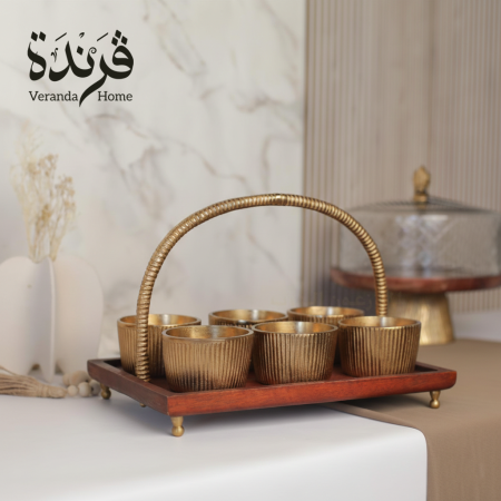 مضيفة مع حامل معدني و6 زبادي هندي