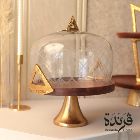 قالب كيك زجاج مع قاعدة خشب مع معدن هندي