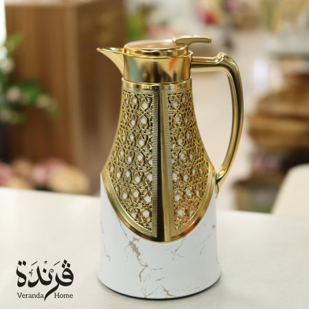 تيرموس قهوة معدن ابيض مع ذهبي