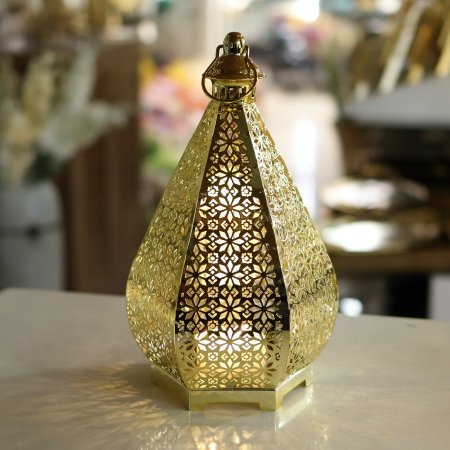 فانوس رمضان معدن مزخرف ذهبي اضاءة ليد