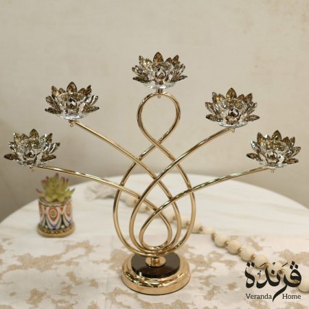 شمعدان معدن ذهبي خماسي مع وردة اللوتس كريستال
