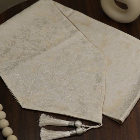 رنر طاولة سكري وبيج نقشة ناعمة بطول 210 سم