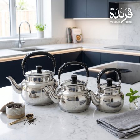 ابريق ستانلس ستيل مع مقبض اسود