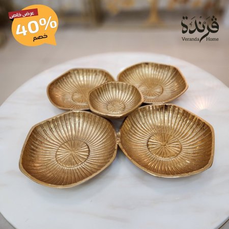 مضيفة هندي معدن ذهبي