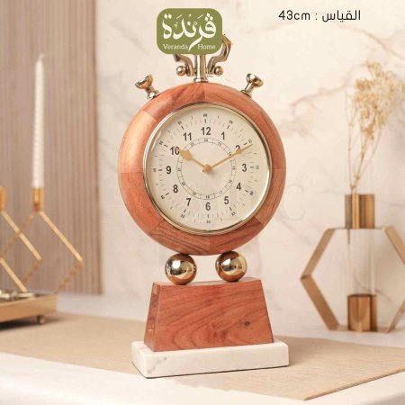 ساعة مع ستاند خشب هندي